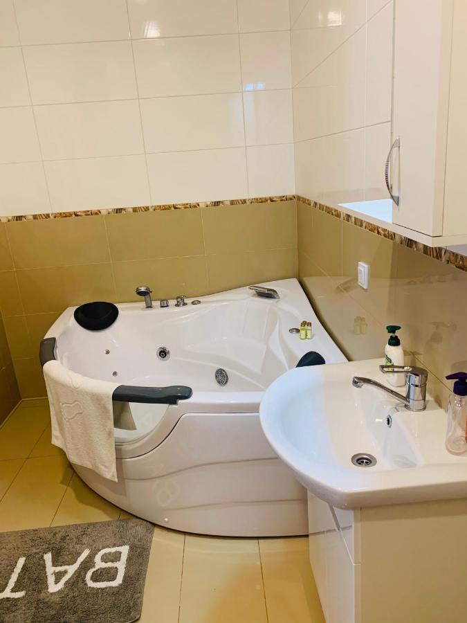 *Де Елите На Литейной* Dnipro Extérieur photo